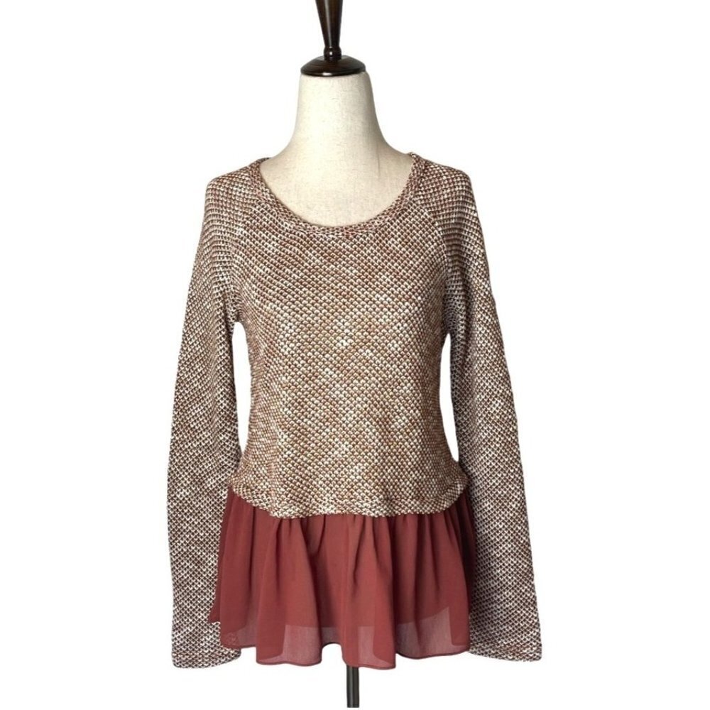 Ya Los Angeles Burgundy Knit Metallic Gold Thread And Ruffled Hem Blouse M